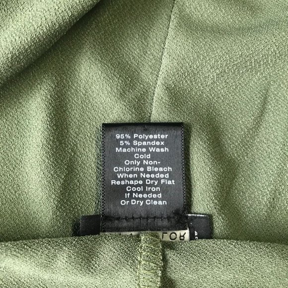 Ann Taylor Factory Bell Sleeve Top in Green - Size Medium - Picture 5 of 5